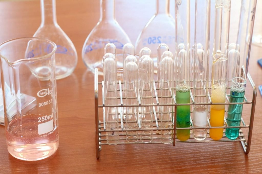 Try These Easy Science Experiments At Home With The Kids